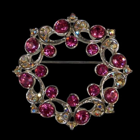 Sparkling Pink Rhinestones Brooch Silver Tone Metal 1.75 inch - Picture 1 of 6